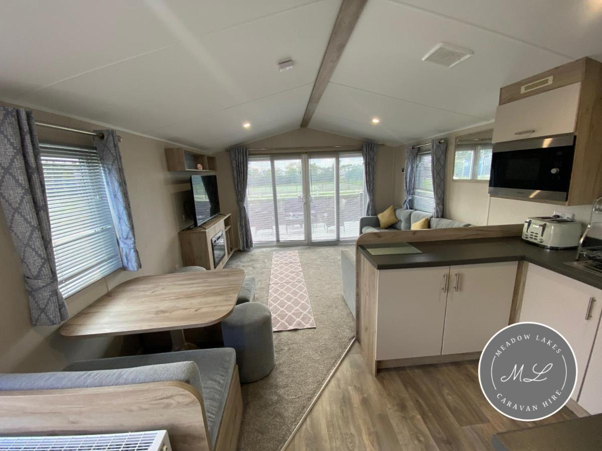 Meadow View 171 - Golden Palm - Central Heating, Wifi, Pet Friendly, Bed Linen - Meadow Lakes Caravan & Lodge Hire Chapel Saint Leonards Dış mekan fotoğraf
